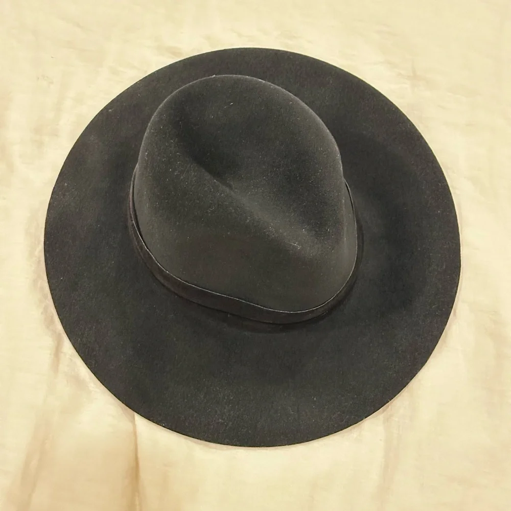 Janessa Leone Packable Wool Hat - Picture 6 of 8